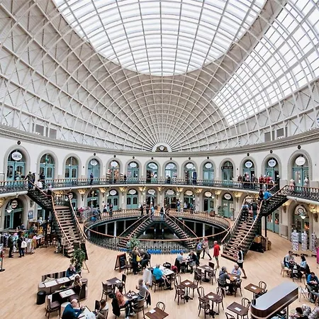 度假居 Roundhay House *